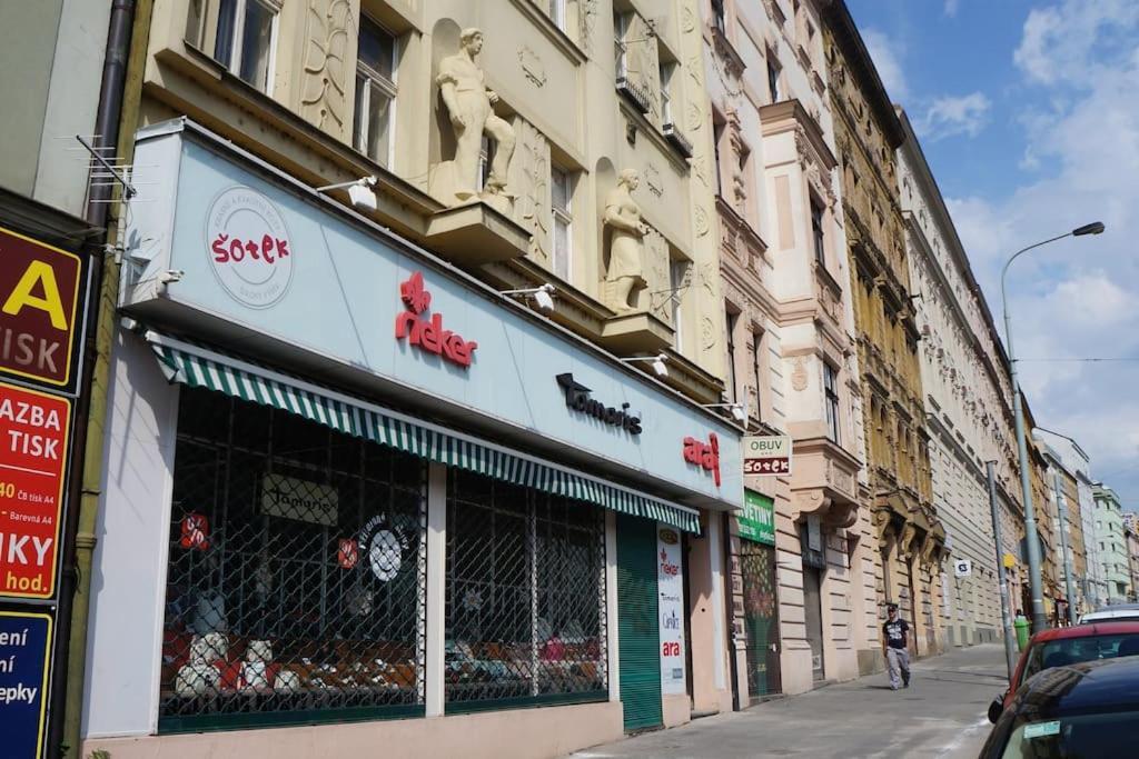 Апартаменти Fun + Easy In The Center Of Prague! Екстер'єр фото