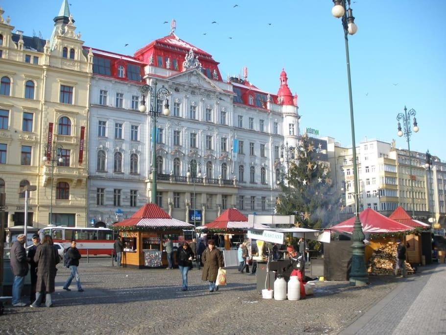 Апартаменти Fun + Easy In The Center Of Prague! Екстер'єр фото